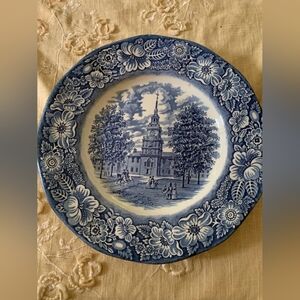 Set of 3 Liberty Blue Historical Plates